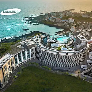Shilla Iho Tewoo Ocean Front 호텔